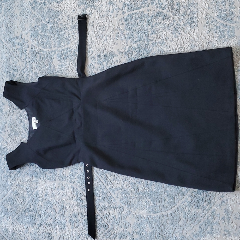3/10 Etic Black Dress